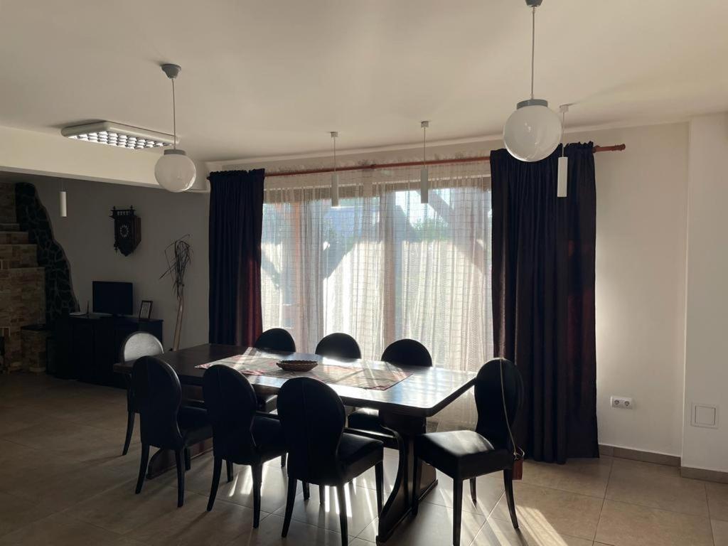 Pensiunea Rares Bistrita Bargaului Luaran gambar